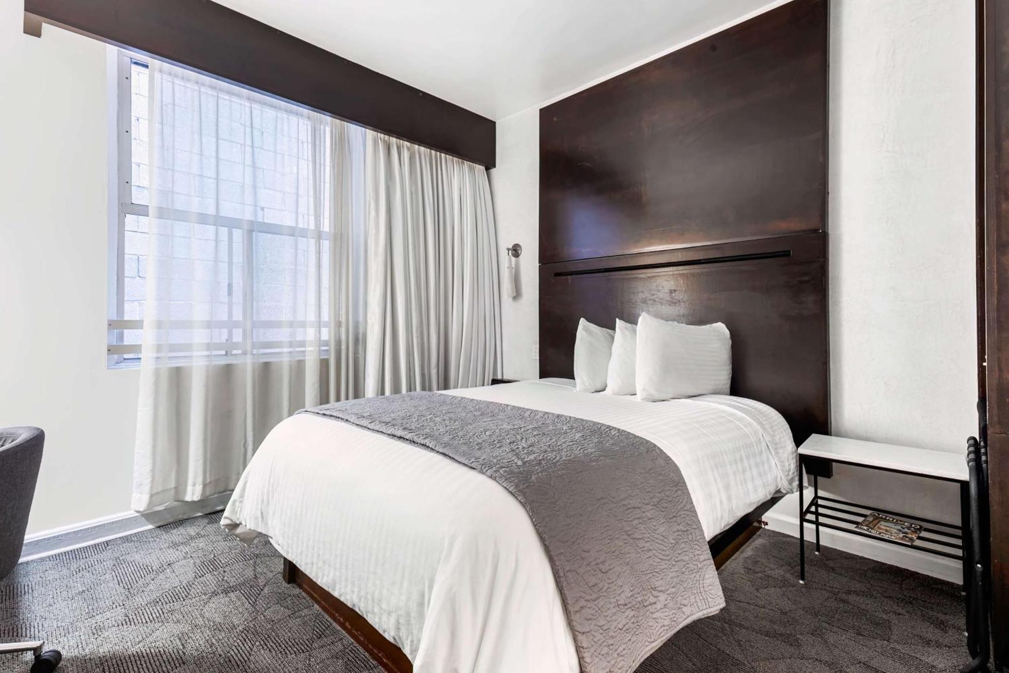 Double Room - Non-Smoking